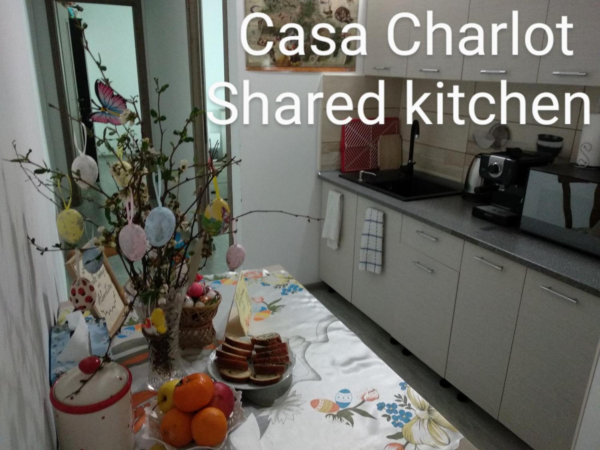 Casa Charlot Apartment Brasov Luaran gambar
